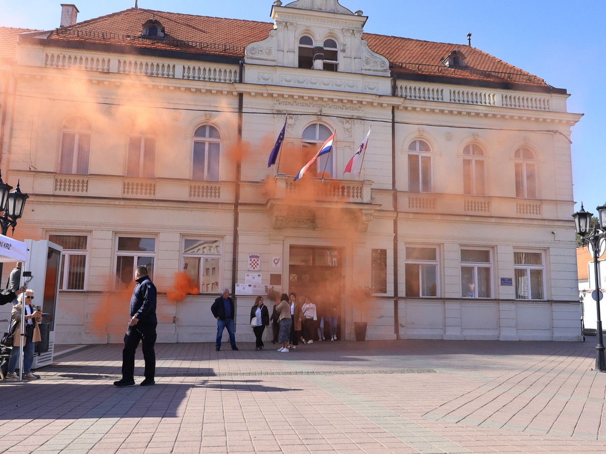 Uspješno održana pokazna vježba civilne zaštite u Đakovu: Sustav pokazao visoku spremnost za zaštitu građana i imovine